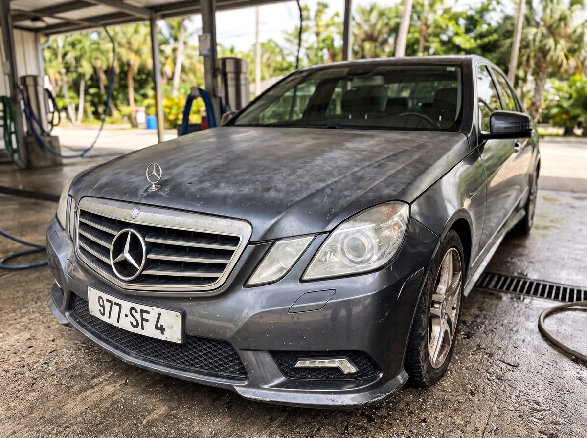 Avant traitement céramique — Mercedes Classe E, peinture terne